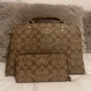 Coach Lillie Carryall & zipper wallet